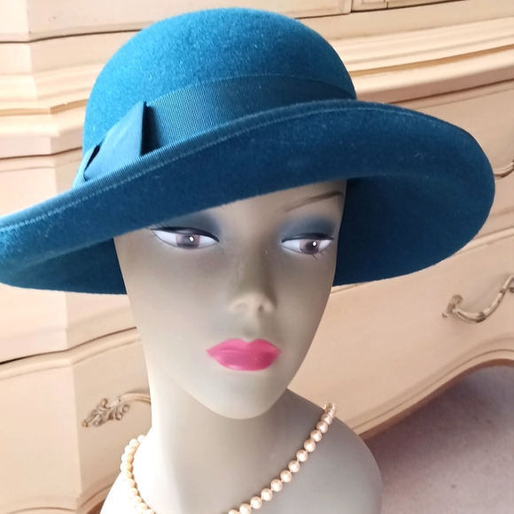Elegant Vintage \